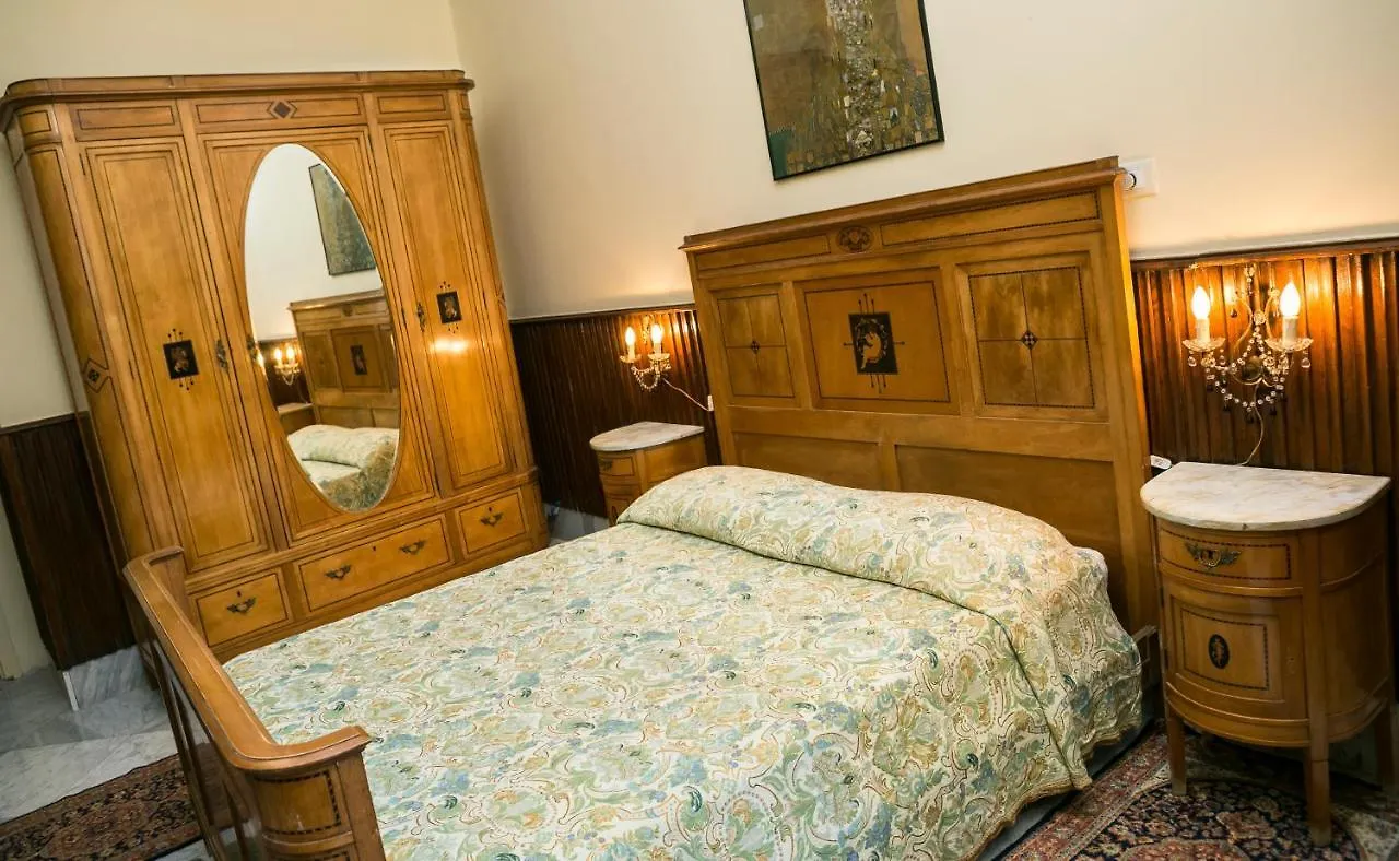 B&B Santa Caterina Palermo 2*,  Italia