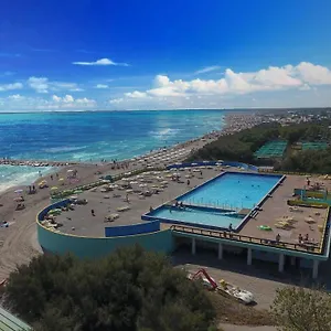 Happy Camp Mobile Homes In Village Rosapineta 2*, Rosolina Mare Italien